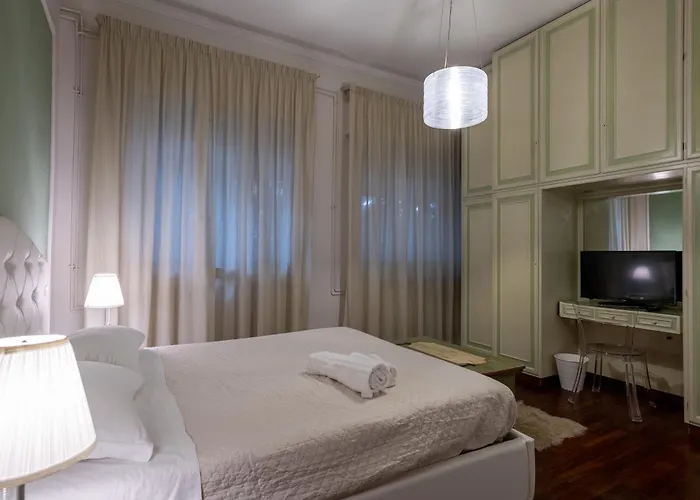 Room&breakfast D'annunzio Gasthof Ravenna